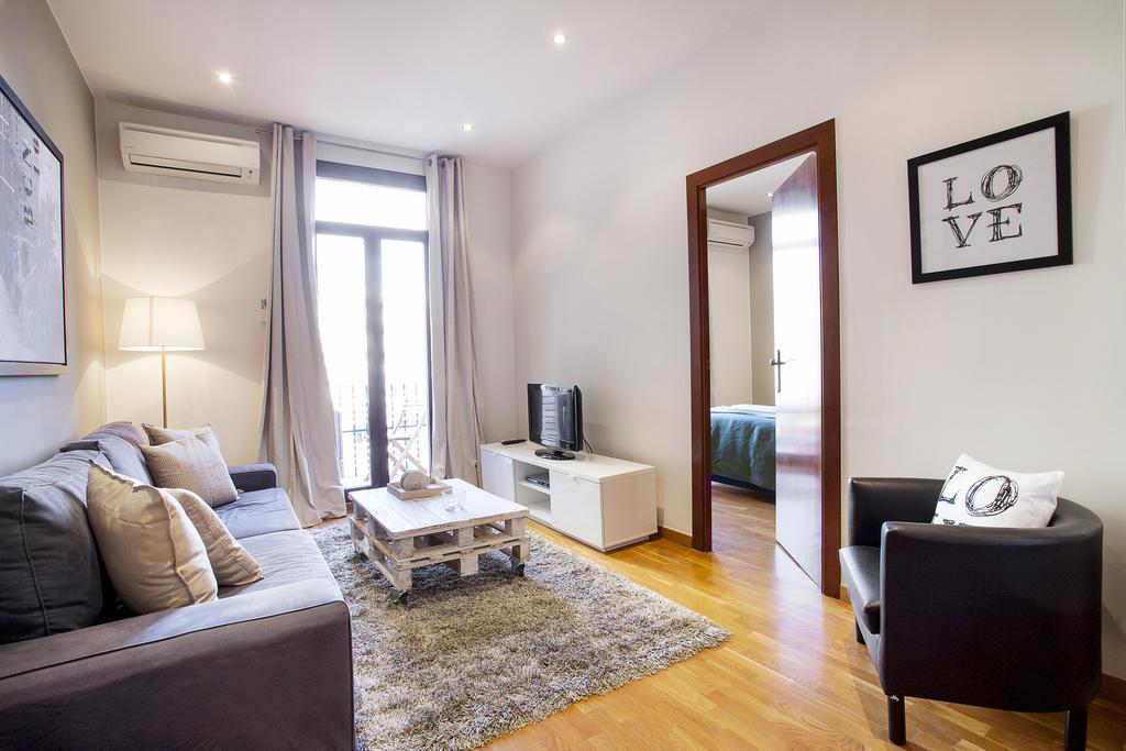 Apartments Barcelona & Home Deco Viladomat Zewnętrze zdjęcie