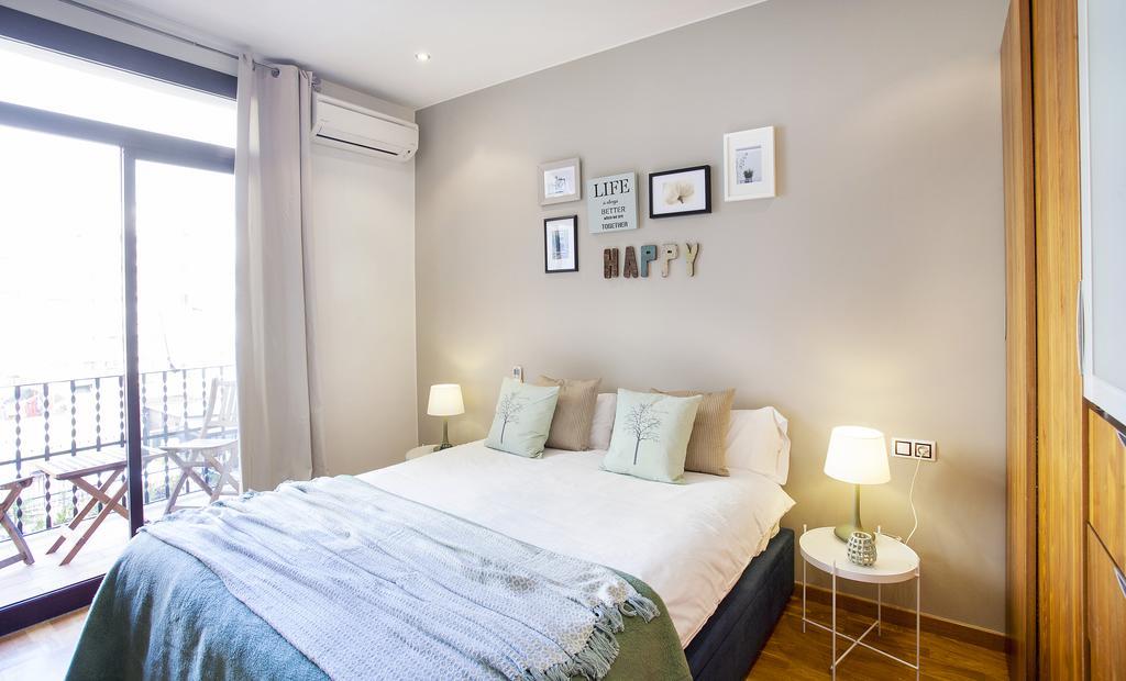Apartments Barcelona & Home Deco Viladomat Zewnętrze zdjęcie