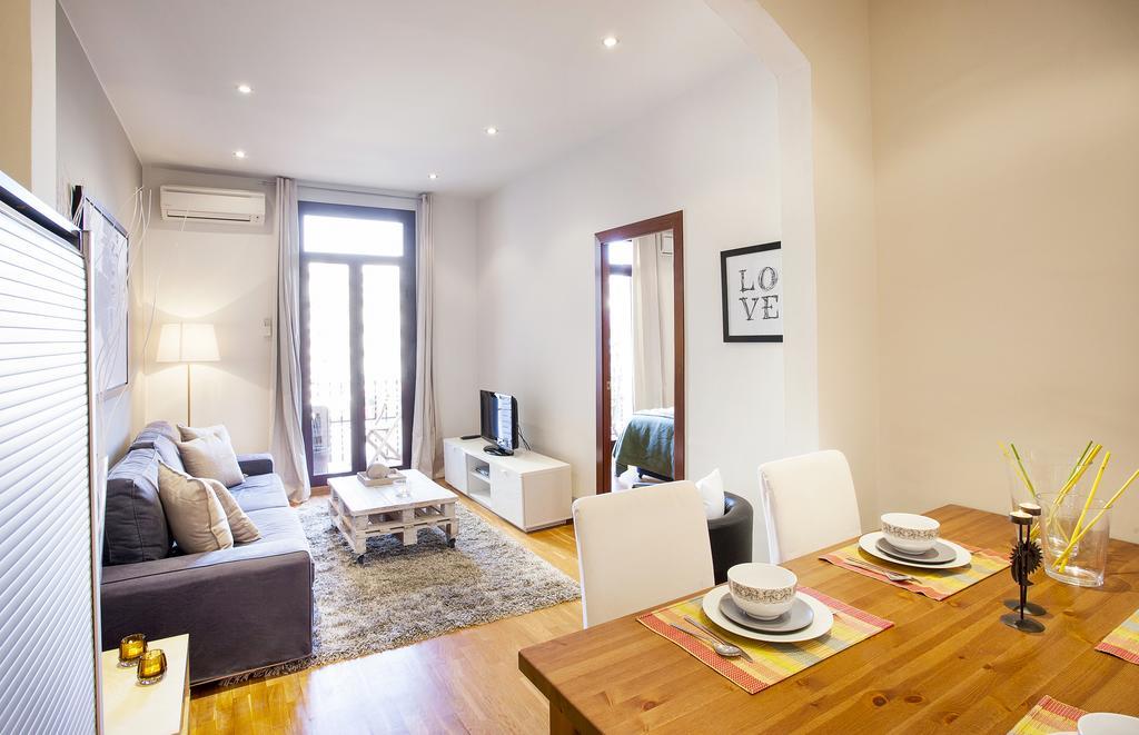Apartments Barcelona & Home Deco Viladomat Zewnętrze zdjęcie